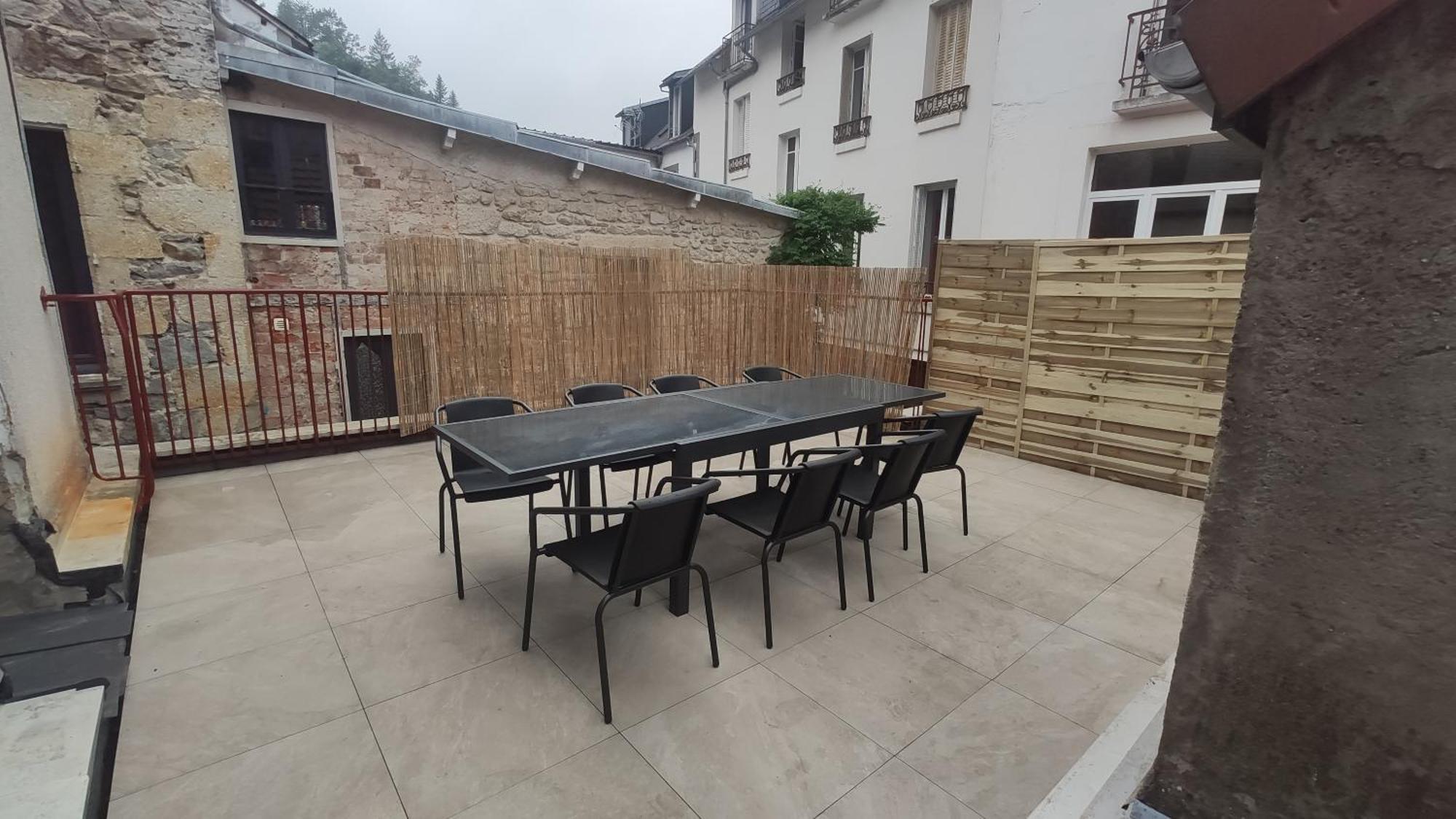 Maison Face A La Dordogne Avec Terrasse Apartman La Bourboule Kültér fotó